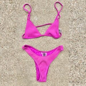 MINIMALE ANIMALE Paradise Lucid Top +Wall St Brief